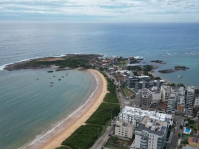Praia de Guaibura - praia em Guarapari ES